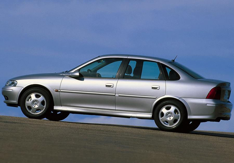  Opel Vectra Sedan (B) 1999 года  (фото 22 из 31)